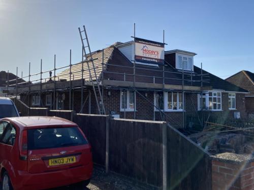 2BEB51EA-9180-47DF-95A5-4BD4311FA322