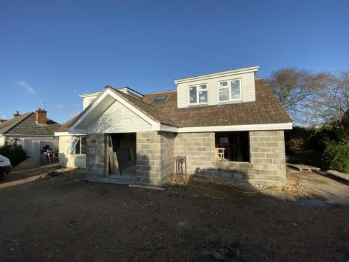 4723C5B0-64FA-407E-83E1-1D79C43B95F5